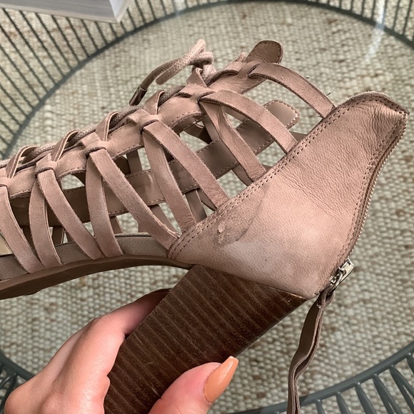 Jessica Simpson Heels. Size 8.5 - Picture 8 of 9